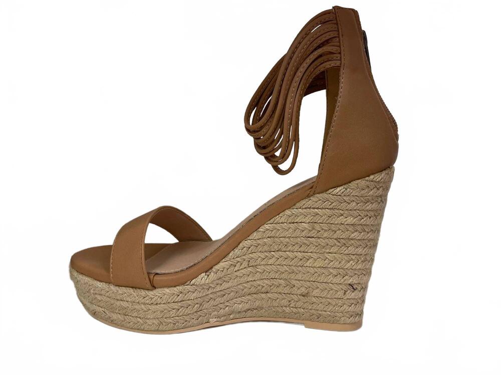 NEW OASIS SOCIETY women's rosalie heels in tan
